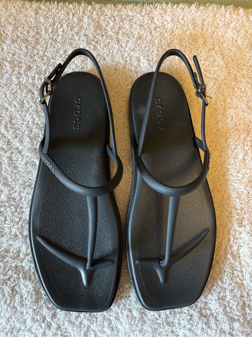 Crocs Women's Miami Thong Sandal
